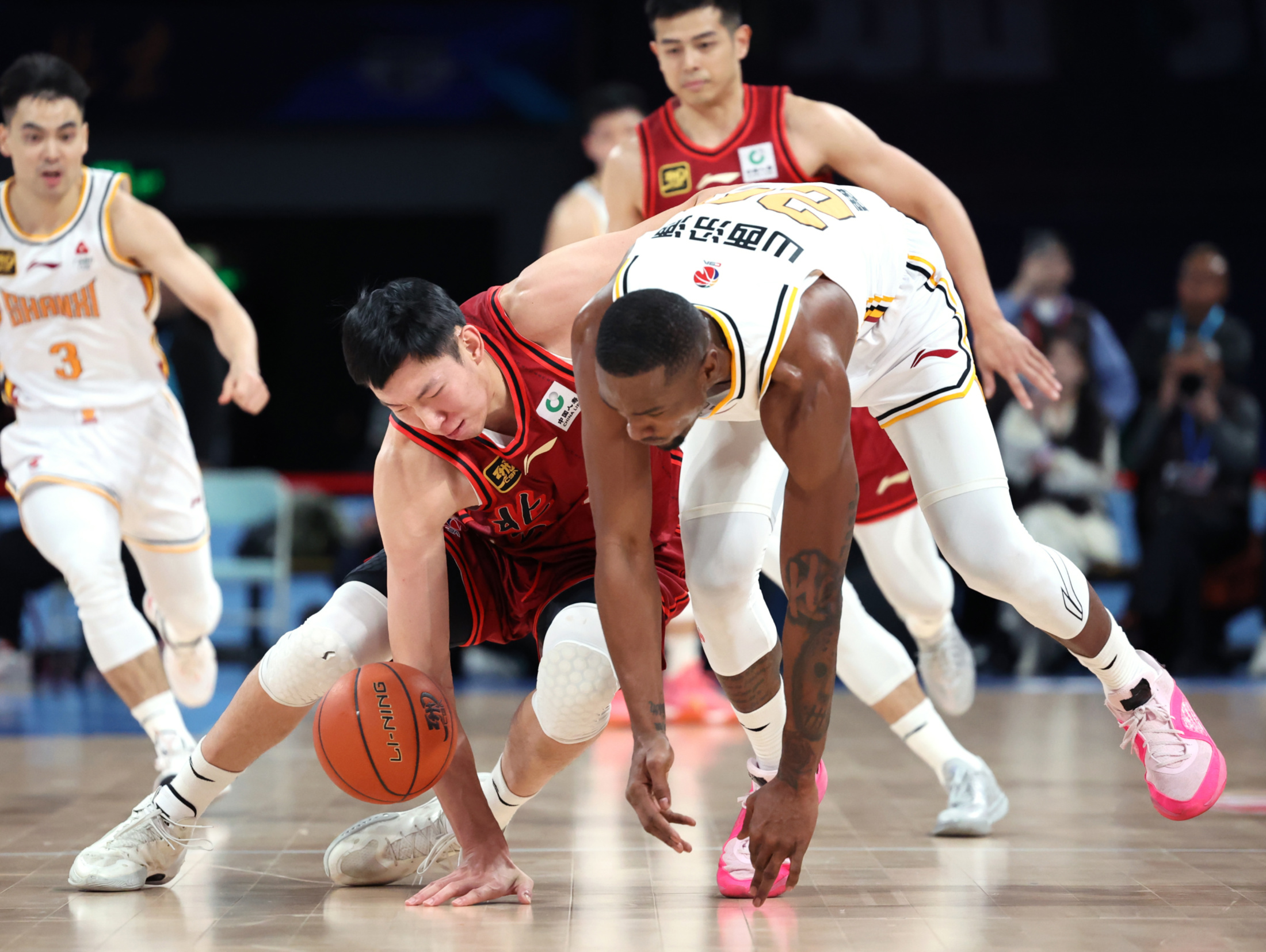 开云-冲刺阶段纽约尼克斯门线救险——CBA常规赛节点到来,震撼外界,年轻球员得到机会的简单介绍